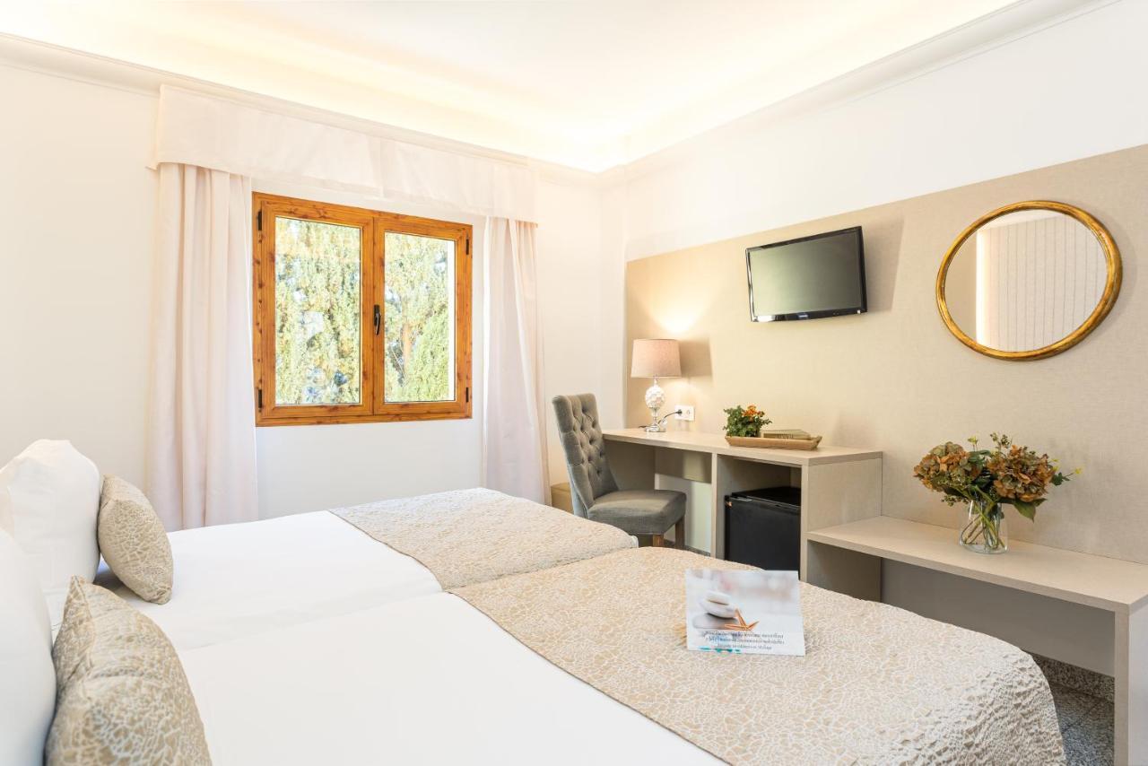 Hotel Plaza Del Castillo มาลากา ภายนอก รูปภาพ