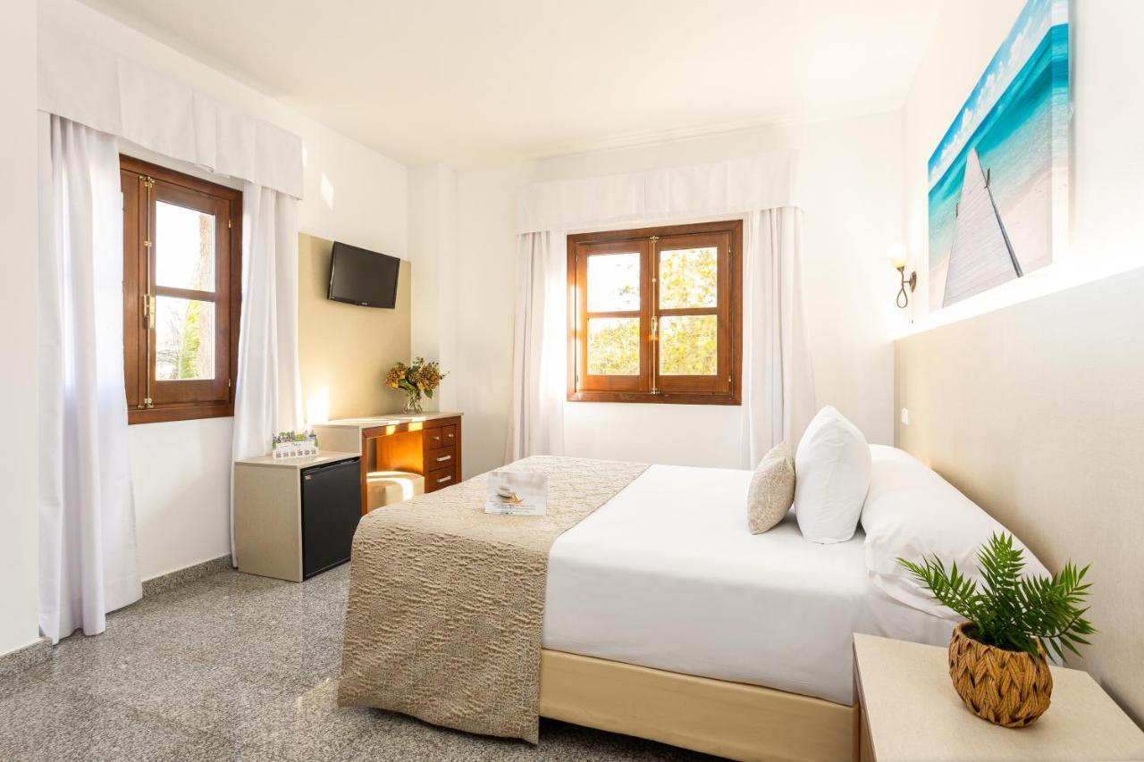 Hotel Plaza Del Castillo มาลากา ภายนอก รูปภาพ