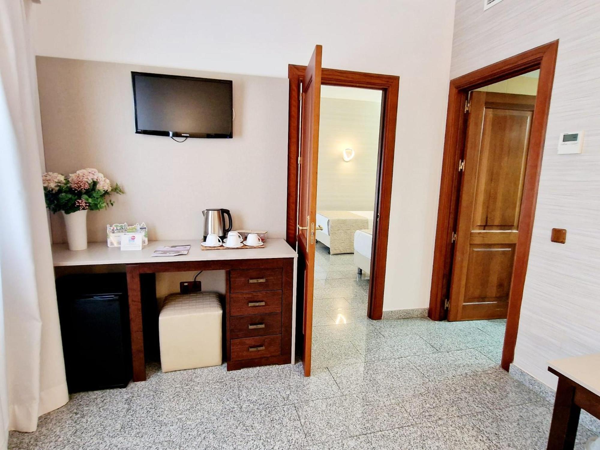 Hotel Plaza Del Castillo มาลากา ภายนอก รูปภาพ
