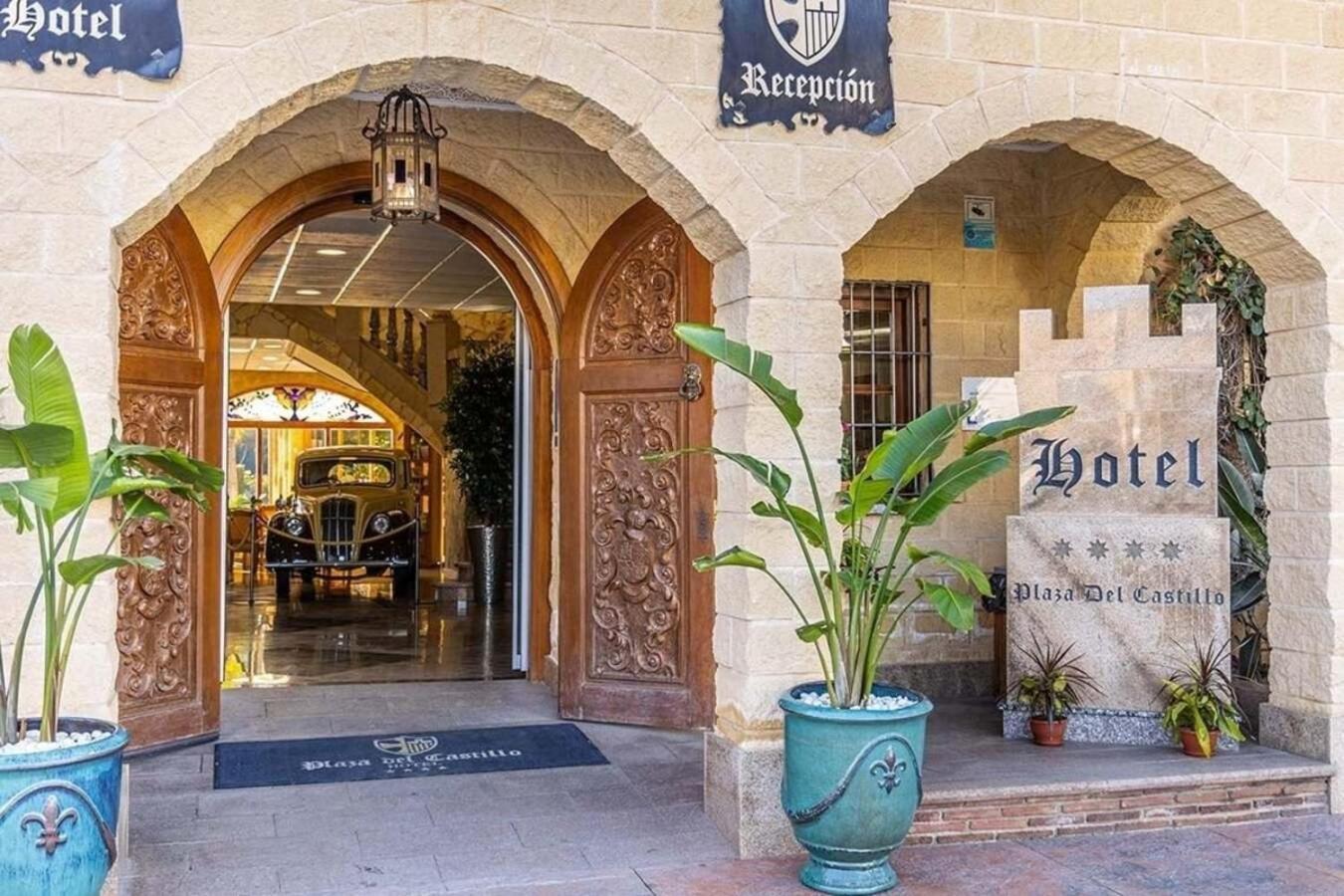 Hotel Plaza Del Castillo มาลากา ภายนอก รูปภาพ
