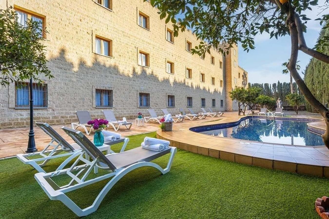 Hotel Plaza Del Castillo มาลากา ภายนอก รูปภาพ